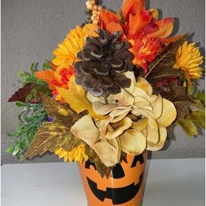 Halloween Flower Arrangement